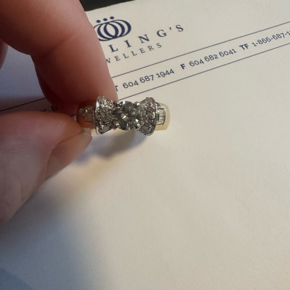 18KT Yellow Gold Diamond Engagement Ring - Picture 8 of 11